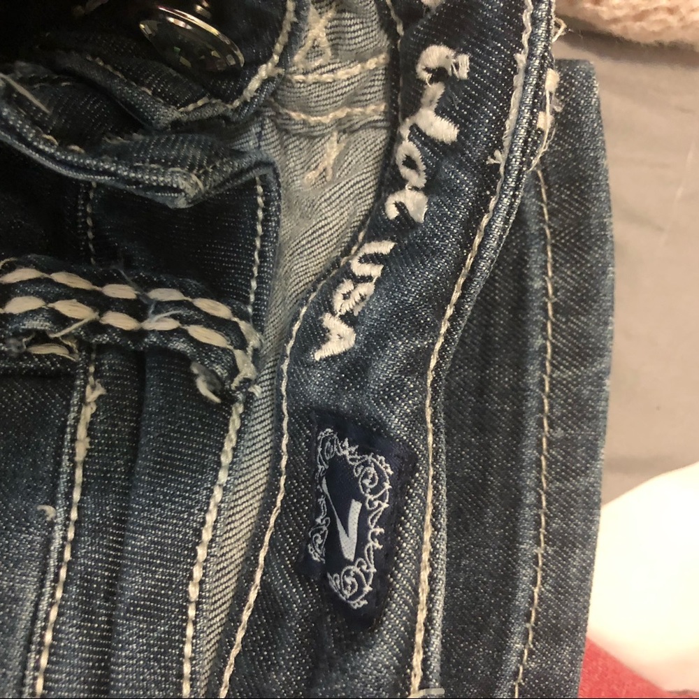 Capris - Picture 2 of 2